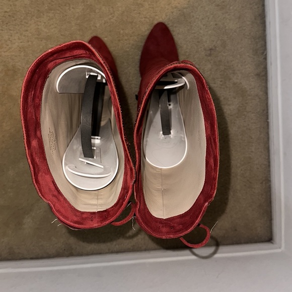 LIKE NEW! Joan & David Suede Boots - Picture 7 of 8